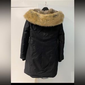 Like new Babaton mid length parka coat